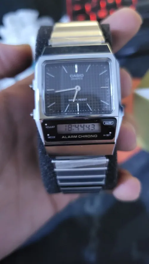 A vendre montre Casio vintage état 10/10 jamais utiliser  