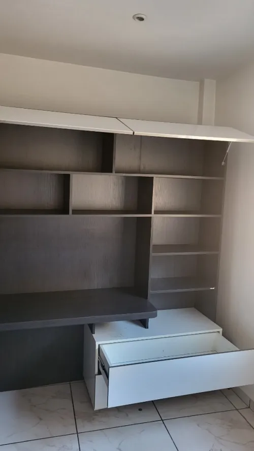 A vendre bureau de la marque teleset