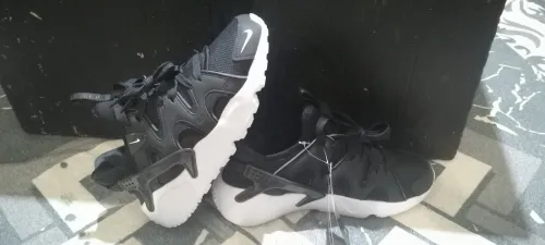 Baskets Originales Homme et Femme Comme Neuves