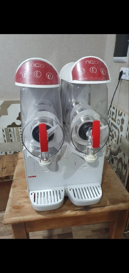 Machine à jus glacé