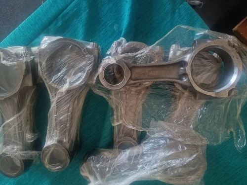 متوفر قطع غيار شاحنات إسيزوز أصلية  npr 71/66