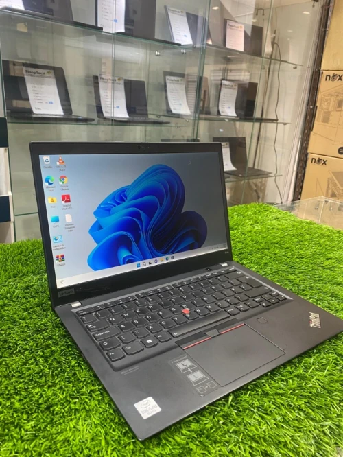 Lenovo Thinkpad t14s i5 10eme génération ram 16Go SSD 256Go