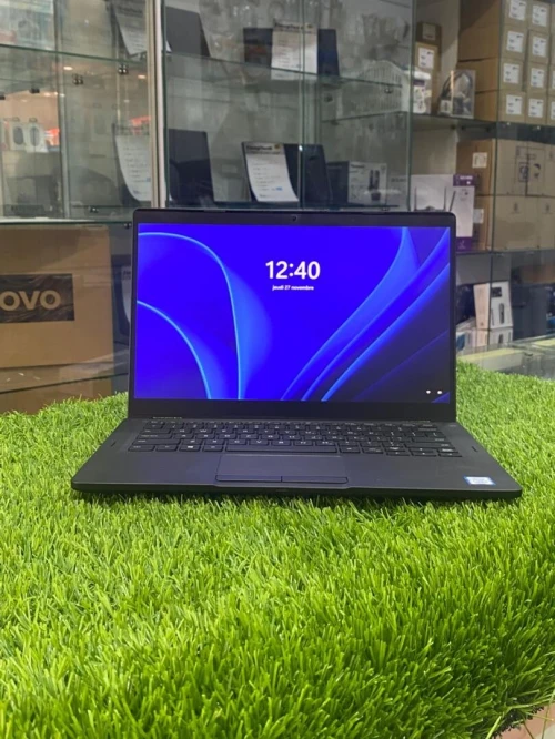 Dell latitude 5300 Tactile 2in1  i5 8eme génération 8/256Go SSD