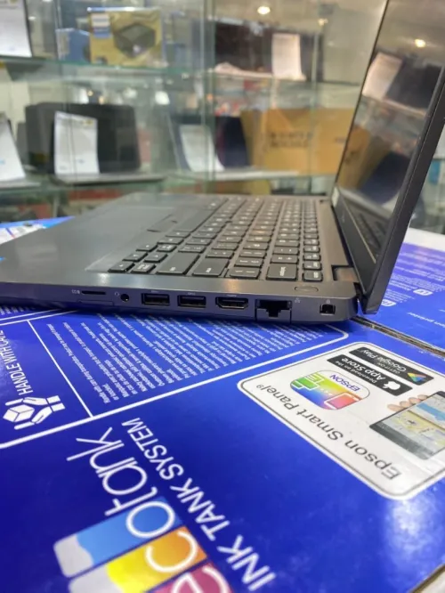 DELL LATITUDE 5401 i7 9850H Ram16Go SSD 256Go Nvidia gerforce MX 150