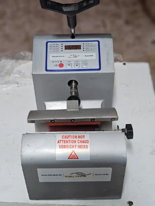 Press a chaud Poli-tape