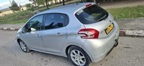 Peugeot 208 2014 208