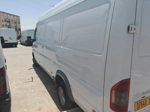 Mercedes 413 2012