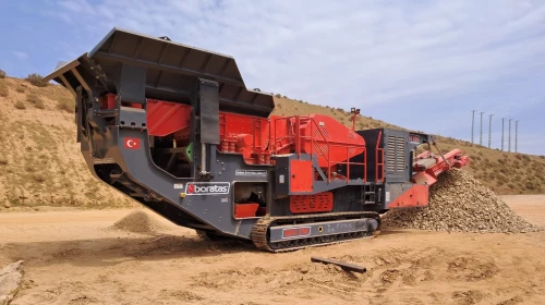CONCASSEUR MOBILE SUR CHENILLES BORATAS - TOUT-TERRAIN محطة متحركة شني بوراتاش - لجميع التضاريس