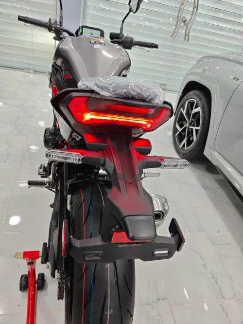 Kawazaki Z900 2025