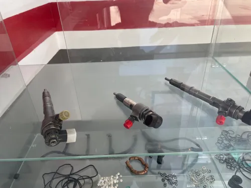 Réparation injecteur et pompe hp - تصليح حاقن و مضخات الديزل مع ضمان