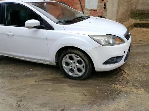 Ford Focus 5 portes 2011 Focus 5 portes