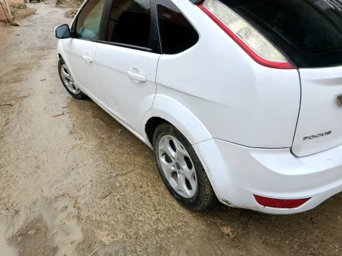 Ford Focus 5 portes 2011 Focus 5 portes