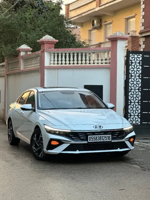 Hyundai Elantra 2025 Full options