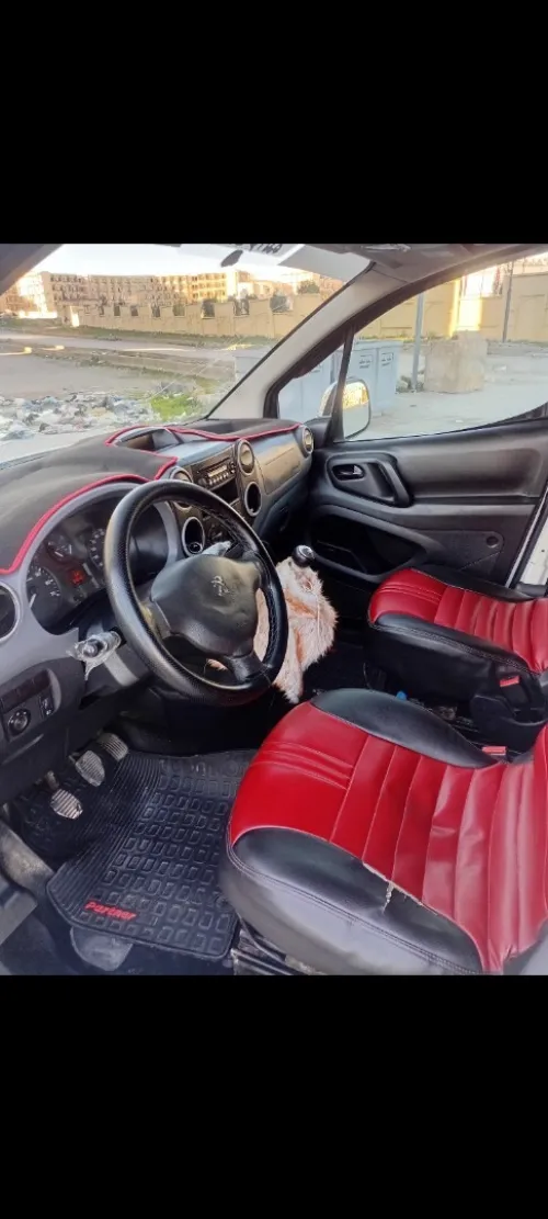 Peugeot Partner 2015 B9