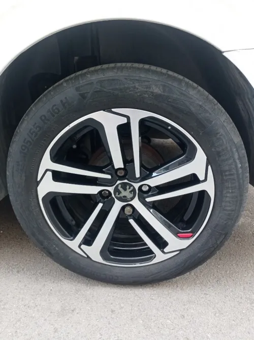 Peugeot 301 2014 