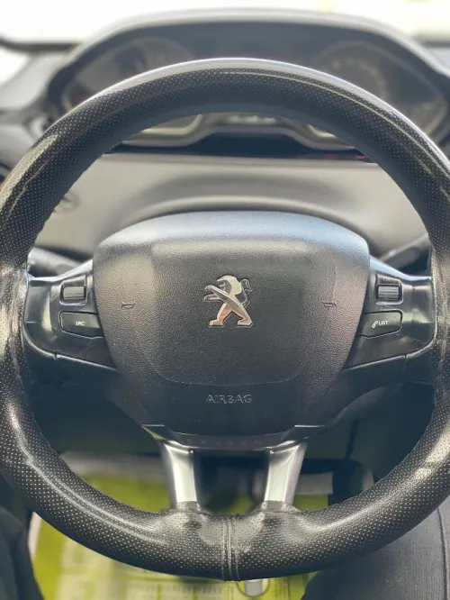 Peugeot 208 2016 Access Facelift