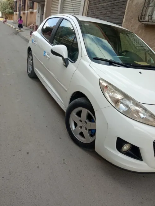 بيجوا 207 2012 2012