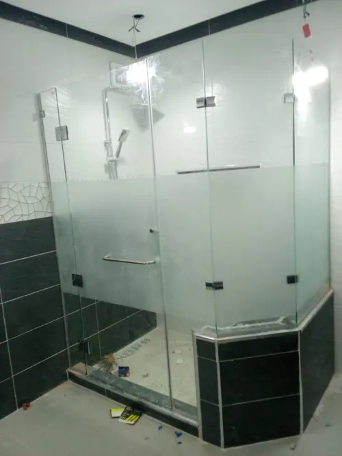 Cabine de douches  كابين دو دوش