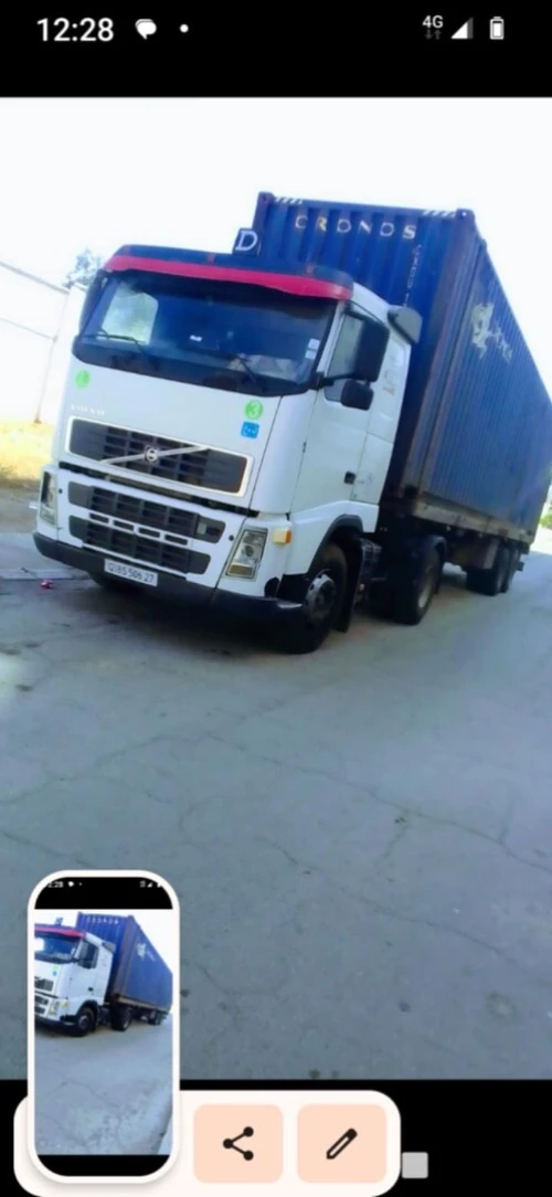 VOLVO 440 et MERCEDES ACTROS fh VOLVO 2006