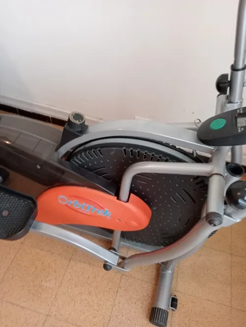 Vélo elliptique 2 en 1 de la marque Orbitrek