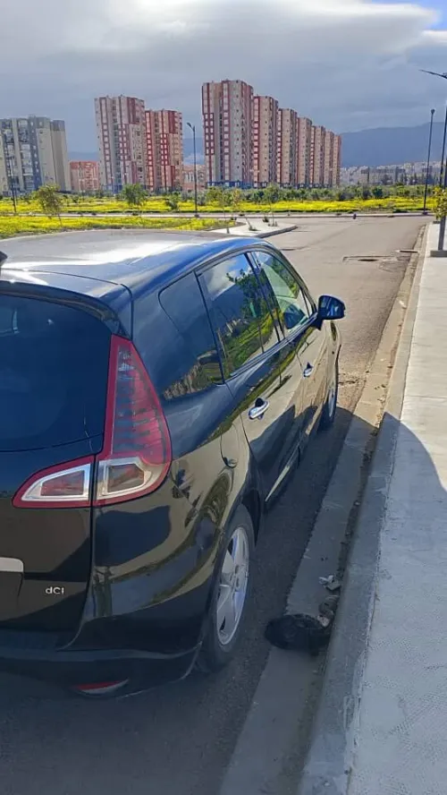 Renault SCENIC 3 2012 BOSE