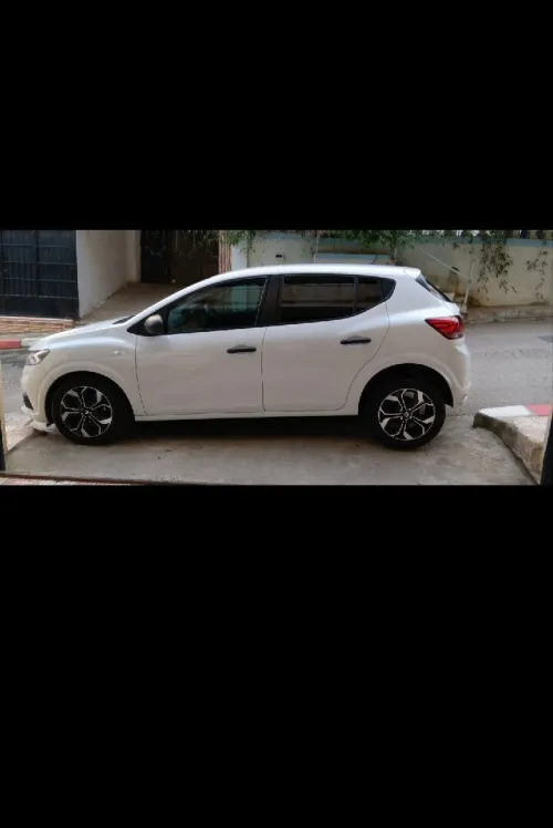 Dacia Sandero 2023 Volon droit