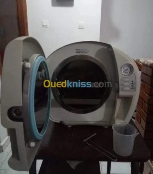 Radio murale Gnatus , autoclave Gnatus à vendre...