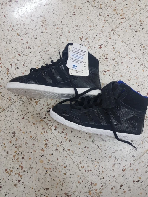Chaussure Originale adidas fille taille 36 