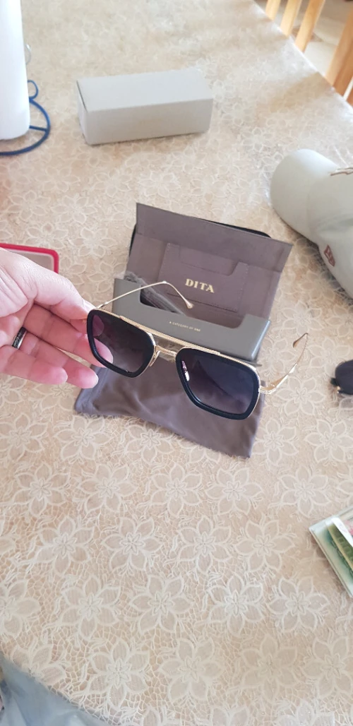Lunettes de soleil DITA neuves "Luxe authentique", origine France