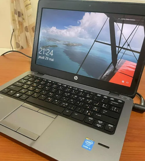 HP elite Book Intel(R) Core(TM) i5-5200U CPU
