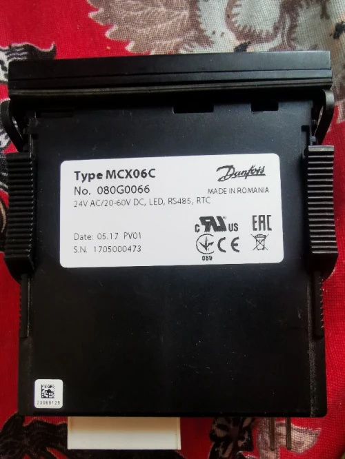contrôleur électronique programmable Danfoss de type MCX06C 080G0066
