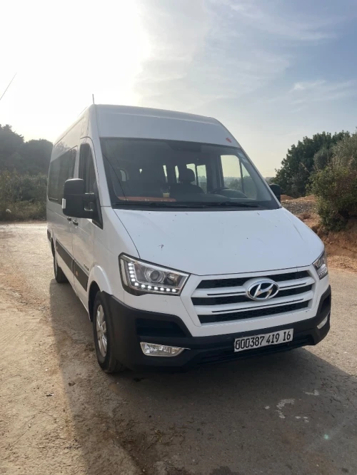 Hyundai Location Bus - Minibus - Camping Car 2025 Location Bus - Minibus - Camping Car