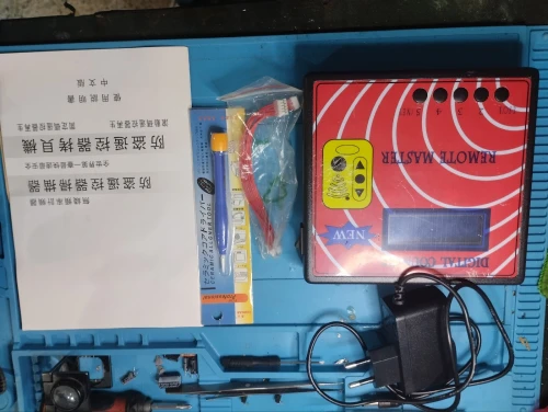 Appareil de diagnostic et programmation auto