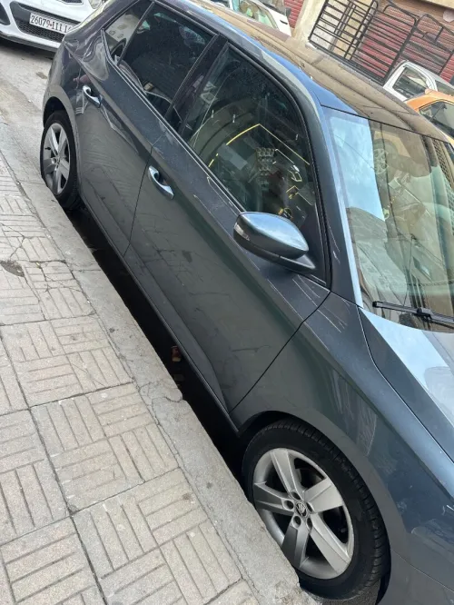 Skoda Fabia 2017 Style (avec toit panoramique)