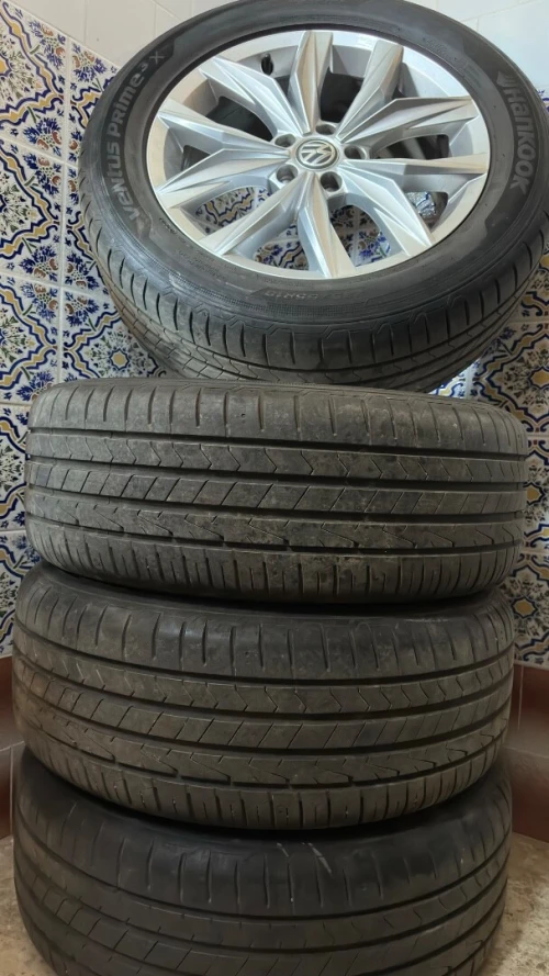 jantes tiguan highline 235/55/R18 les pneus increvables hankook  marche 20000km