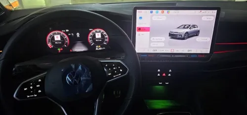 Volkswagen Golf 8 2025 Pro R-line