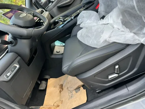 Geely Coolray 2025 Full opetin