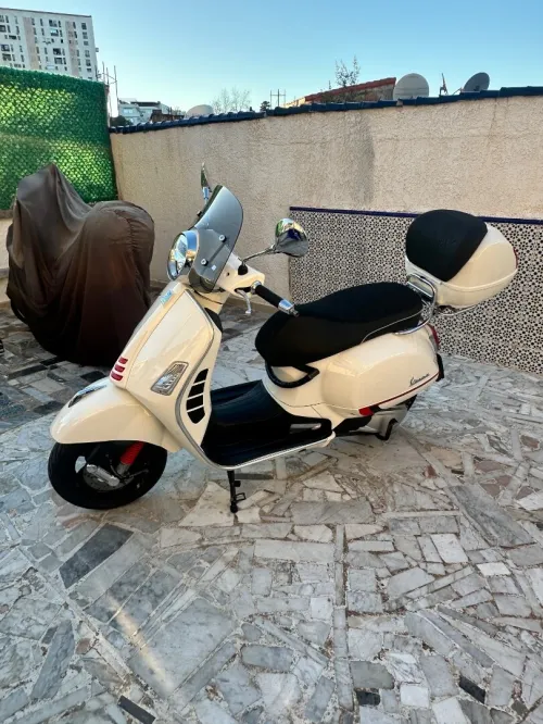 Piaggio Vespa gts 2021