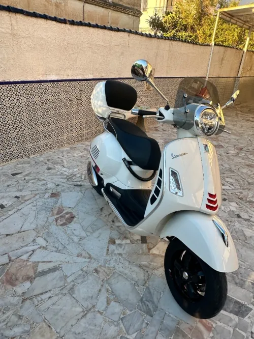 Piaggio Vespa gts 2021
