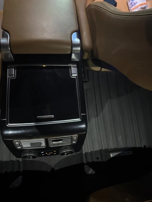 Range Rover Vogue 2019 Model L (Large)