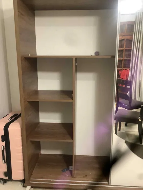 Kit Armoire + coiffeuse + table de nuit prix raisonnable 