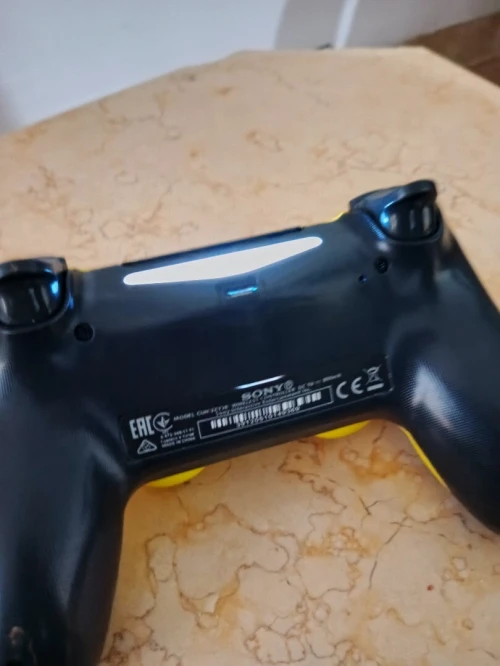 Ps4 console 