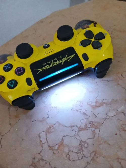 Ps4 console 