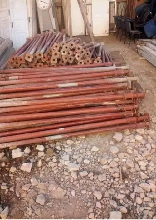 Location pied droit métallique 4m