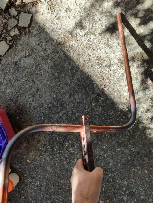 Plombier ambulant chauffagiste installation sanitaire eau et gaz