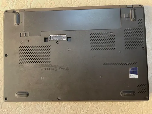 Lenovo ThinkPad X260 - Core i7 / 8GB RAM / 256GB SSD