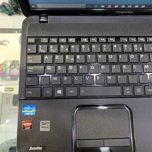 TOSHIBA I3 2 EME