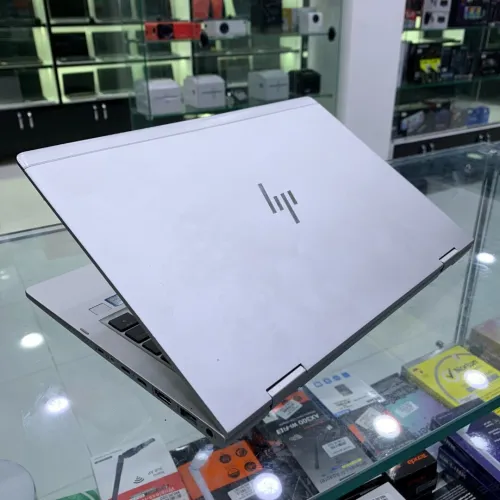 HP ELITEBOOK 1030 I5 8EM