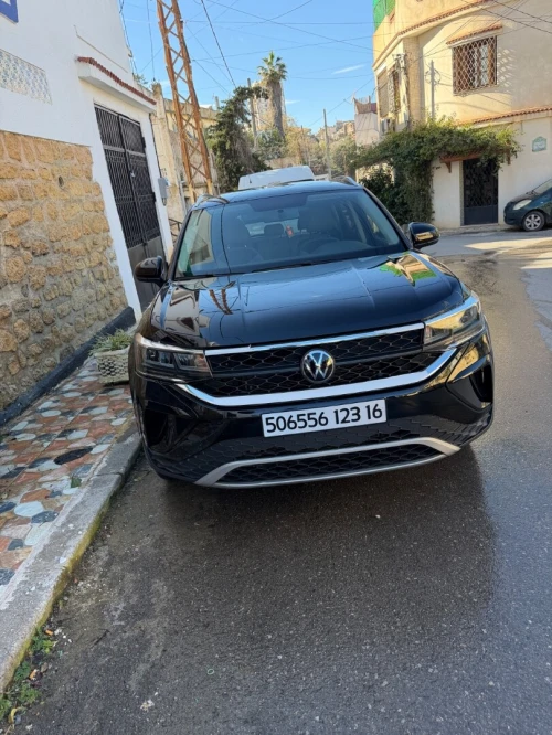 Volkswagen Taos 2023 SE Black 