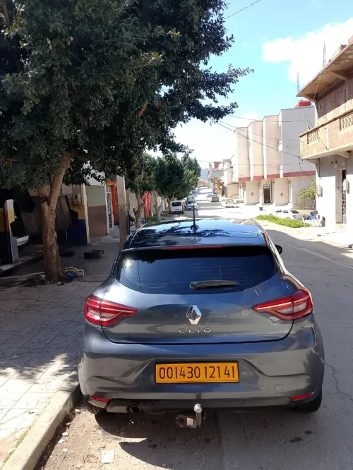 Renault Clio 5 2021 .
